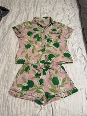 EUC Printfresh Pink and Green Lime Print Pajama Set